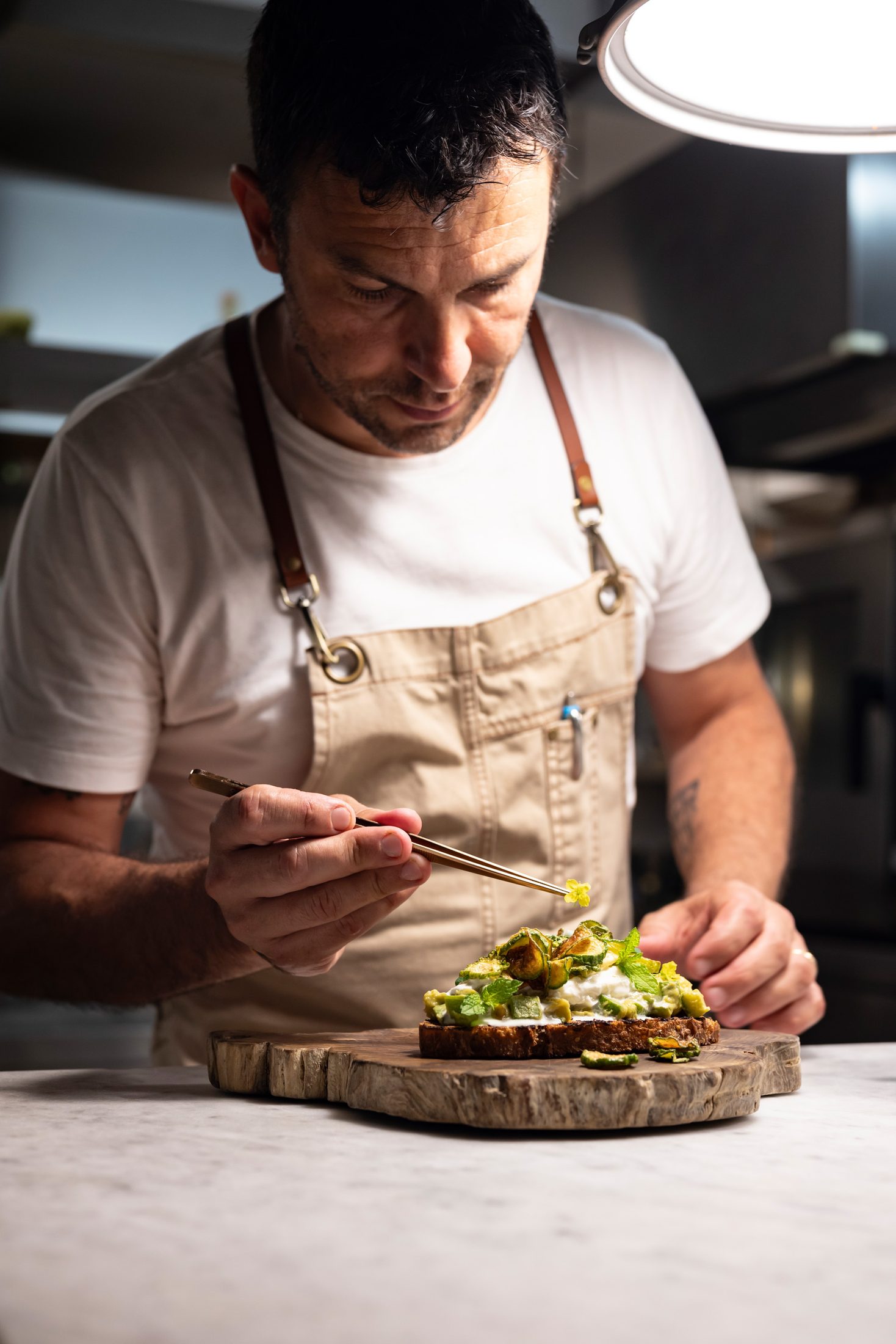 Una cucina toscana di stagione, dove la terra arriva intatta fino alla tavola. – sale c1a