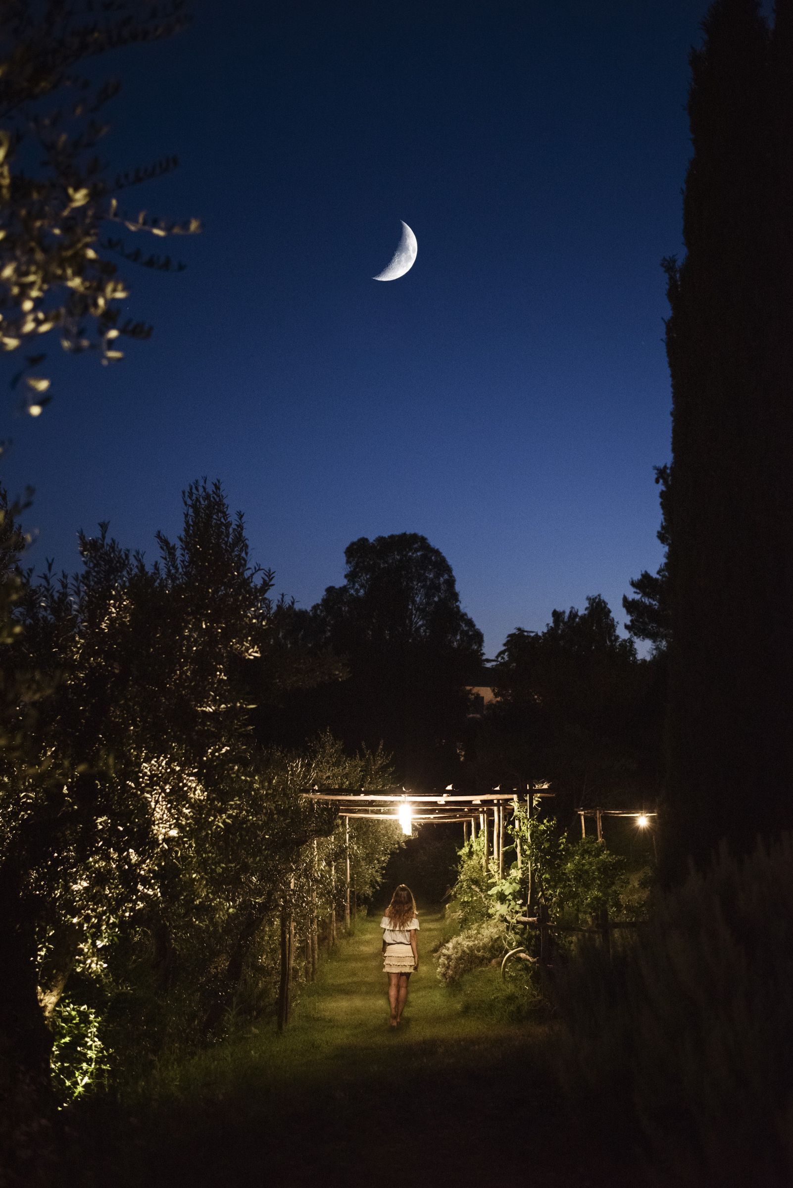 significa entrare in un ritmo fatto di luce, paesaggio e bellezza quotidiana vissuta con discrezione. a Poggio ai Santi