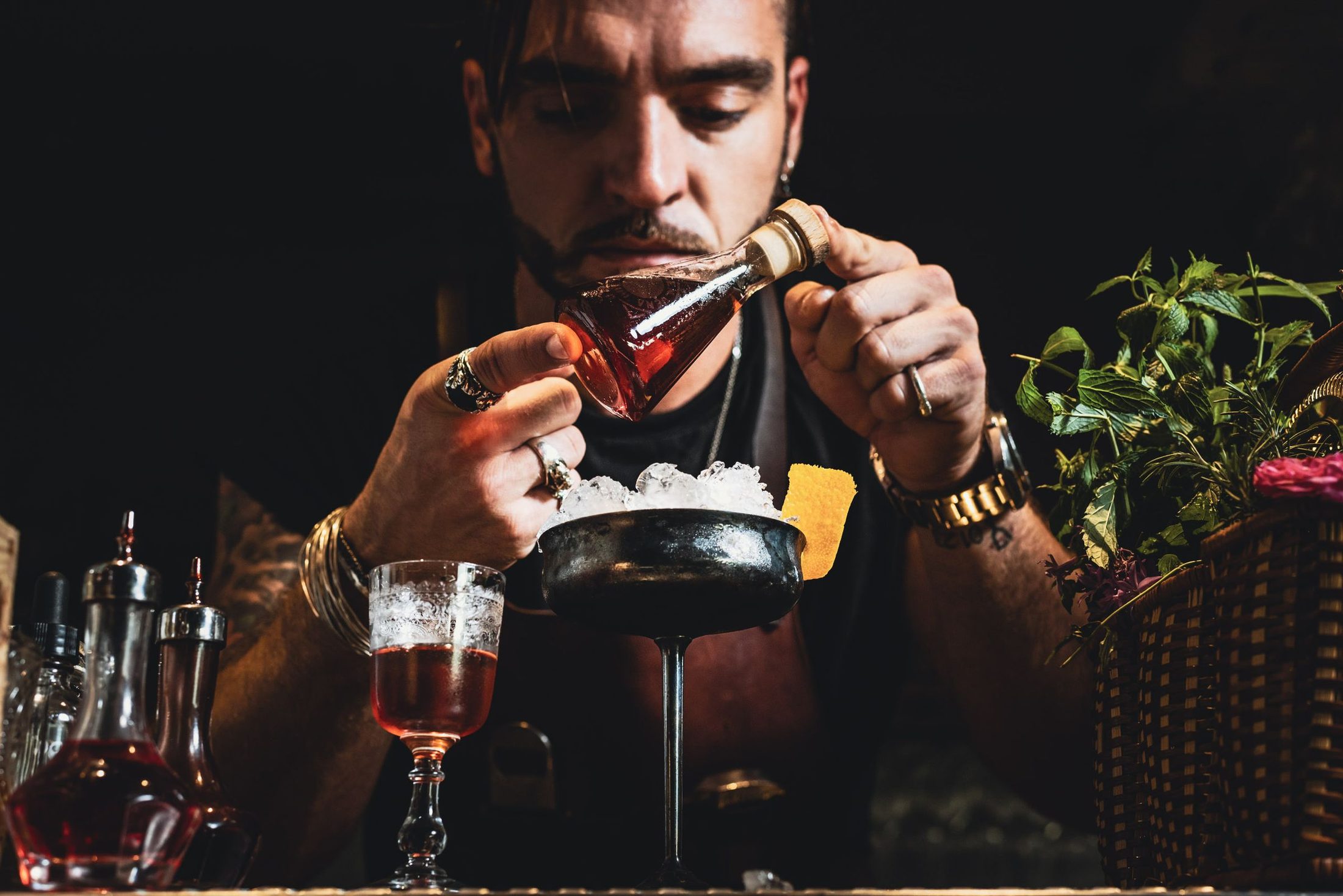 SAL8 – il cocktail bar agricolo di Poggio ai Santi al tramonto
