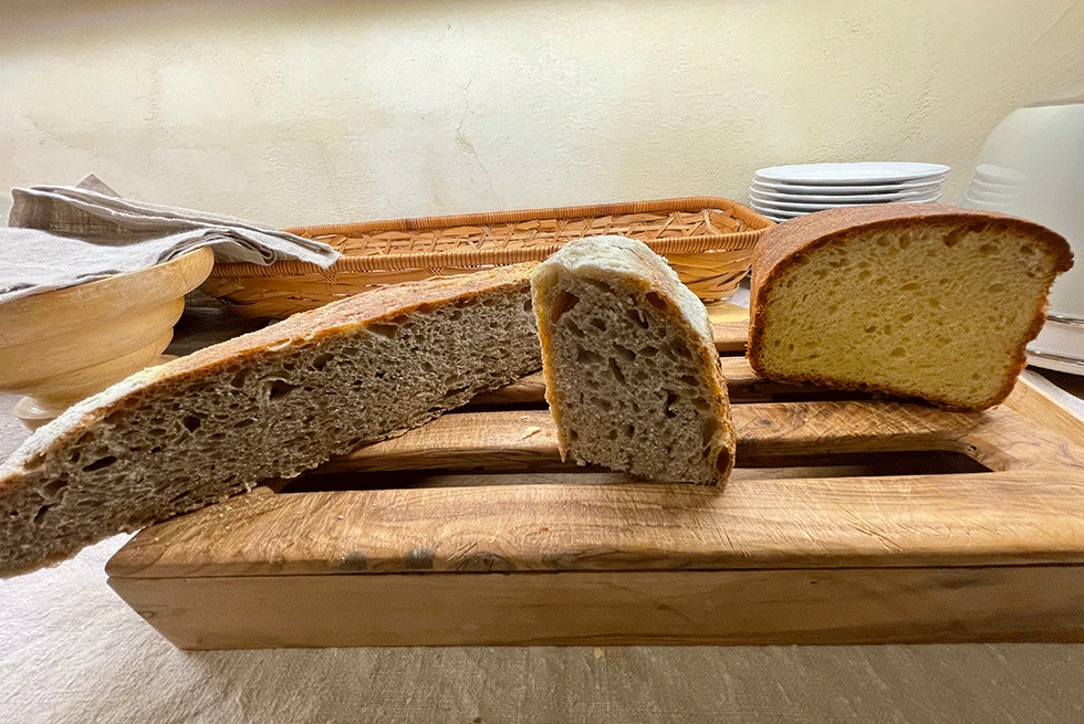 pane fatto a mano e in casa dalla nostra pasticciera Sayuri Tanaka